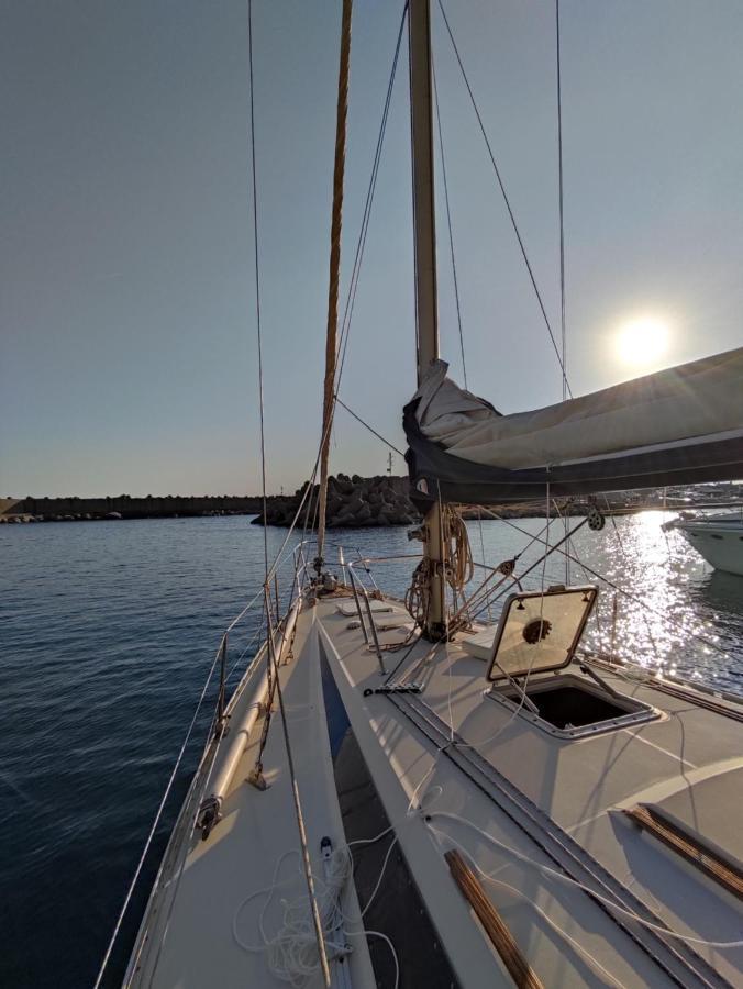 Dormire In Barca A Vela Маратея Экстерьер фото